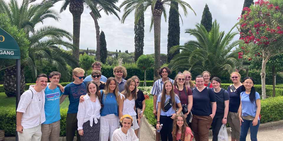 Group of students in Italy posing for a photo.