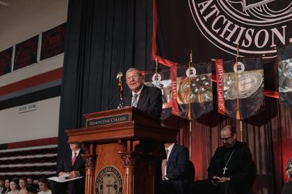 Lou Holtz at the 2022 Benedictine College Convocation