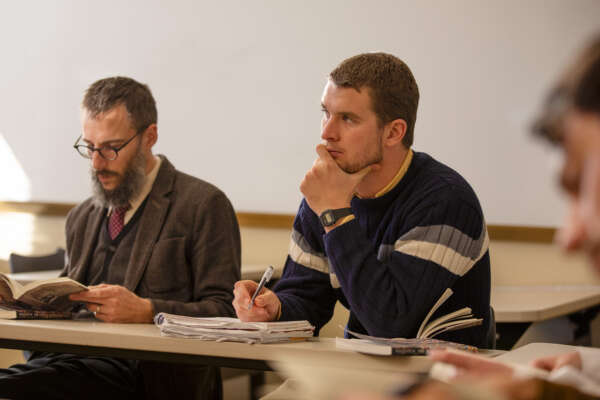 Students and a professor in a seminar class